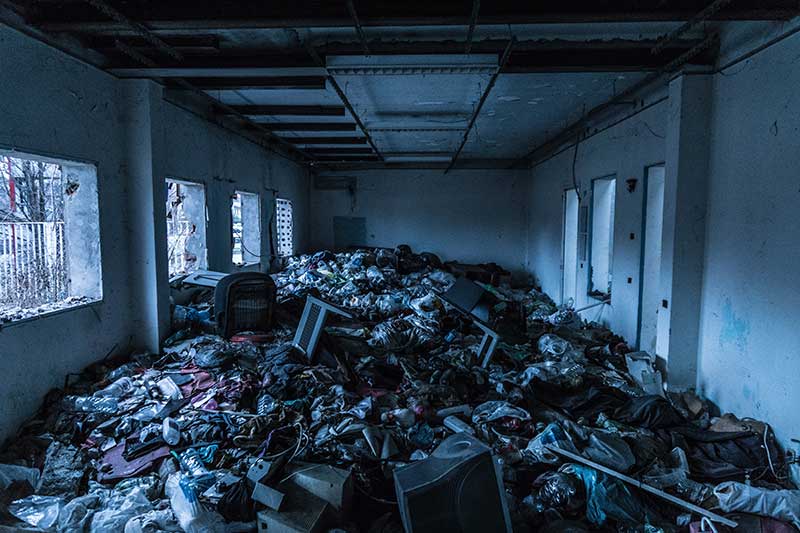 Los Angeles junk removal from fixer upper